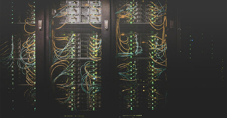 [Translate to en:] Detail image of a powerful IT server.