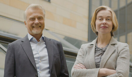 Dr. Dirk Schlesinger, Head of TÜV AI Lab and Prof. Dr. Petra Ritter, Head of TEF-Health